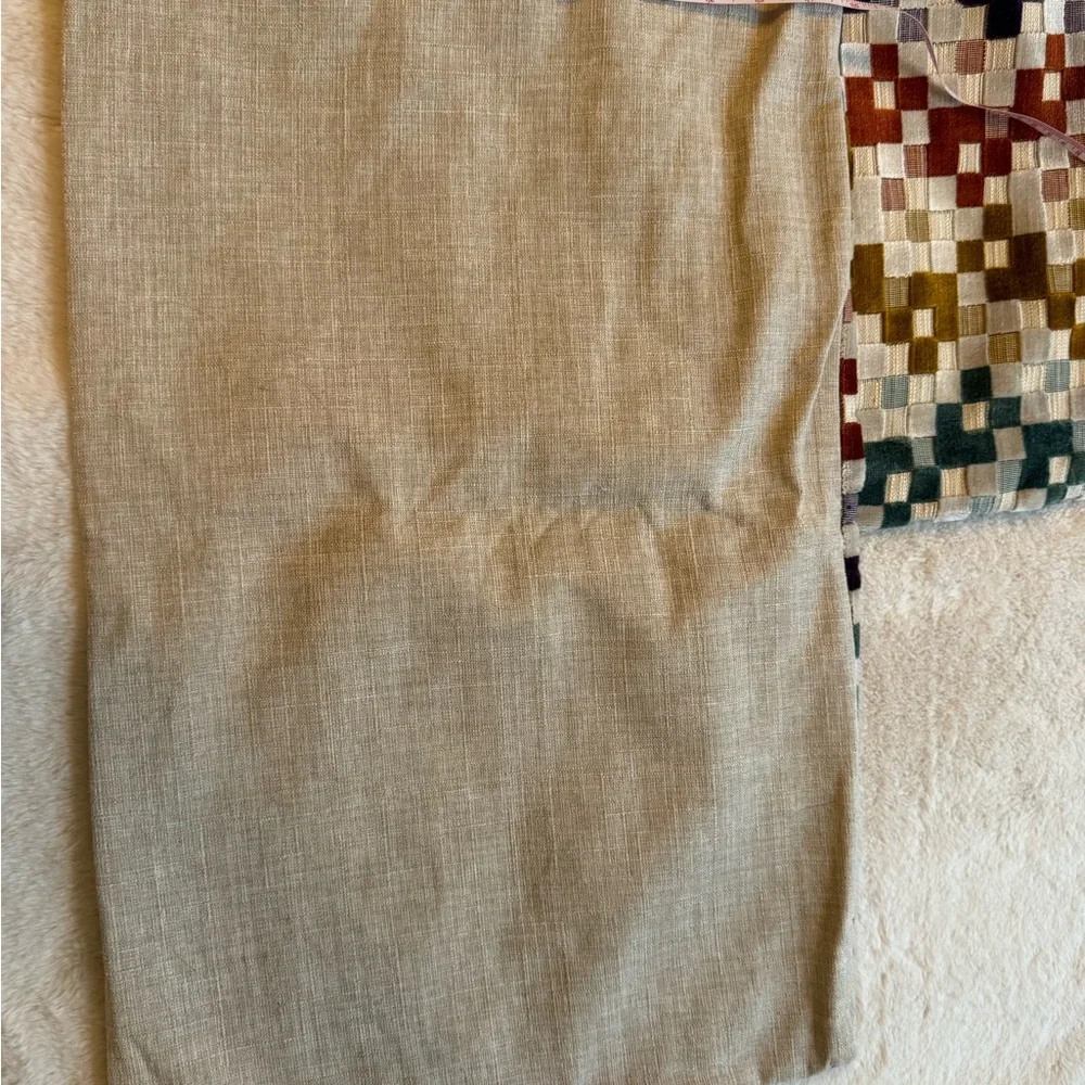 Geometric Patterned throw pillowcases - Picture 5 of 6